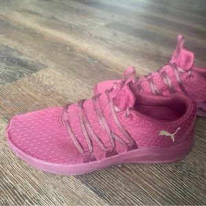 Womens Puma Tennis Shoes